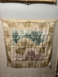 Bufanda de seda D'Este - Diseño floral vintage - Italia 34 pulgadas.  D1 - Imagen 1 de 3