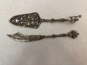 Cake or Pie Cutter and Server - Made in Italy - Silver Plated - 10" Long - Picture 1 of 5