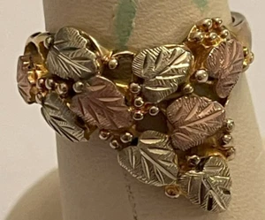 VINTAGE BLACK HILLS GOLD 10k RING LEAVES AND GRAPES - Picture 1 of 2