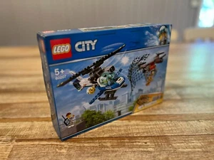 LEGO CITY 60207 SKY POLICE DRONE CHASE Helicopter & Gold Statue - NEW & SEALED - Picture 1 of 4