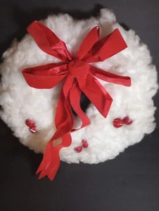 Vintage 1980 gebürsteter Makramee Weihnachtskranz weiße Stechpalme Beeren 14" Grannycore - Bild 1 von 9