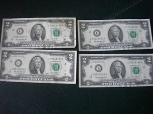 4 sequential 2 dollar bills 2003 - Picture 1 of 5