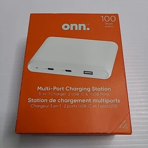 Station de Charge Multi-Port Onn 100 Watt Chargeur 3 en 1 2 USB-C et 1 USB-A - Photo 1 sur 6