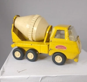 Tonka Cement Mixer Truck Toy 1970s Pressed Steel 55010 Tips to Dump Yellow VTG - Picture 1 of 13