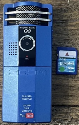 Zoom Q3 Handy Video Recorder Portable Camcorder w/ 2GB Kingston SD Card - Image 1 of 3