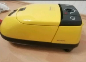Miele Staubsauger S 312i 1500Watt Air Clean Plus - Bild 1 von 7