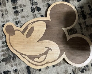 Mickey Mouse Holz Schneidebrett (Angebote akzeptiert) - Bild 1 von 4