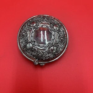 Borsello vintage argento piatto REPOUSSE floreale compatto doppio NO specchi - Foto 1 di 3