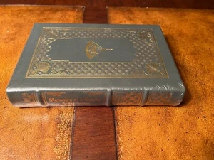 Easton Press MEMOIRS OF A GEISHA Arthur Golden SIGNED SEALED light gray - Imagen 1 de 4
