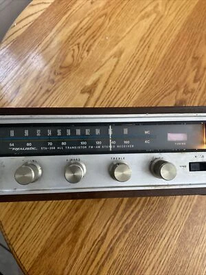 Realistic STA-35B Stereo Reciever, Turns On. Works - Image 1 of 4