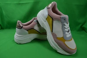Big Buddha Women's Athletic Shoes,White & Pink,Size 6,Nice Preowned - Picture 1 of 6