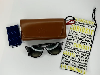 Gafas de sol Fossil Mockingbird ojo de gato con estuche y tela Foto 1 de 4