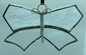FF106 Stained Glass Suncatcher Hanging Butterfly 12cm White Clear Streaky - Picture 1 of 2