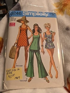 Badeanzug Kleid Tunika Hose Glockenboden Gr. 16 C Simplicity 8246 Schnittmuster - Bild 1 von 2