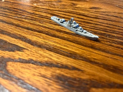 Fragata rusa clase Riga diecast escala 1:1200 Foto 1 de 4