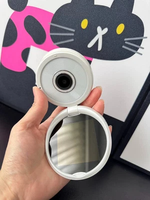 Cámara digital de belleza Casio Exilim TR MINI TR-M10 blanca transmisión Bluetooth Foto 1 de 4