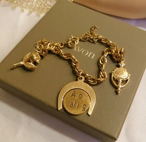 Pulsera Avon Vintage Dije RARO Dije Giratorio "Avon Calling" Premio del Vendedor - Imagen 1 de 9