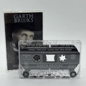 Garth Brooks Beyond The Season Cassette - Great Condition - Tested - Picture 1 of 4