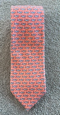 Corbata de seda vintage Vineyard Vines melocotón con tiburón azul Foto 1 de 3