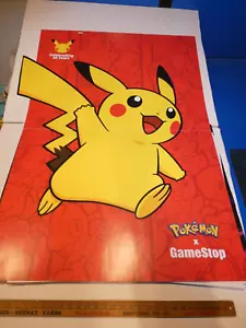 Pokemon 25 Jahre Store Promo Poster Pikachu 33 x 48"" doppelseitig - Bild 1 von 4