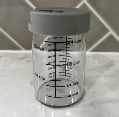 Ralador de Queijo Pampered Chef The Grate Container 3/4 Xícara Novo e Selado 1278 - Imagem 1 de 4