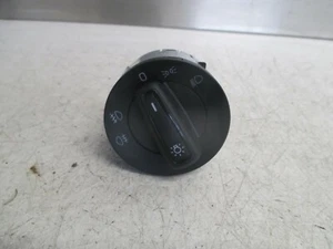 Interruptor de control de faros Skoda Fabia 2019 NJ MK3 5E0941431F - Imagen 1 de 5