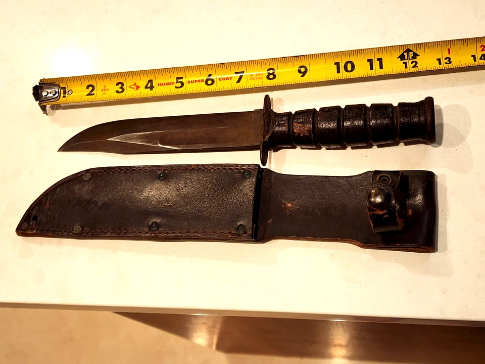 Vintage U.S. Camillus MK2 Fighting Knife with Sheath - Image 1 of 4