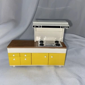 Vintage Dollhouse Mini Tomy Dollhouse Furniture Kitchen Stove Range #77 Japan - Picture 1 of 13
