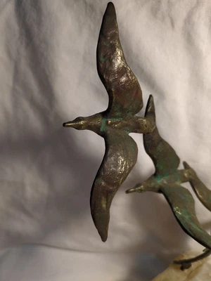 MCM Curtis Jere Bronze 3 SEAGULL BIRDS FLIGHT SCULPTURE Marble Label & Signed! - Image 1 of 4