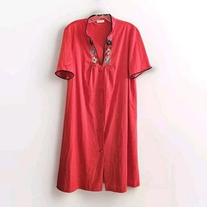 JC Penney Vintage Retro Womens Red Size M Robe Embroidered Loungewear Coverup - Picture 1 of 10