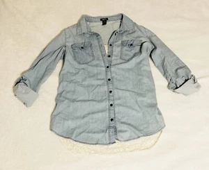 RUE 21 Denim Lace Long Sleeve Button Down Top Size Medium - Bild 1 von 12