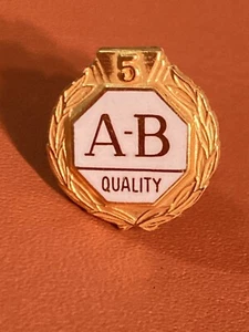 Vintage A-B Quality 5 Years Employee Service Award Pinback Esco 1/10 10K - Picture 1 of 4