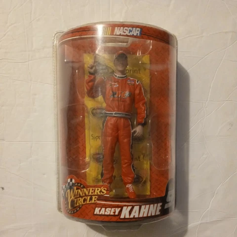 Nascar Winners Circle Dodge Kasey Kahne #9 Figurine - NEW Cover