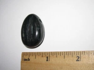 COLGANTE PIEDRA ISUA NATURAL PULIDO CAÍDO 0.4 x 1.1" de Groenlandia ~ 14.1g *2 - Imagen 1 de 3