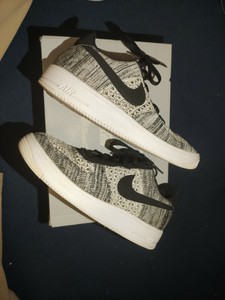 nike air force flyknit oreo