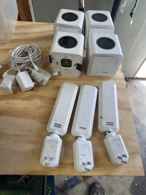 Ubiquiti AmpliFi HD High Density Home WiFi MESH Routers - Image 1 of 4