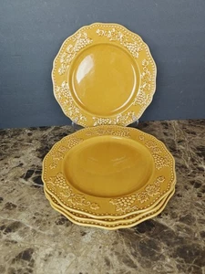 4er Set Pier 1 Ernte Gold Speiseteller Steinzeug geprägt Trauben Pier One - Bild 1 von 7