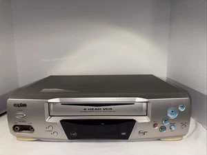 Sanyo VWM-390 4 Head VHS VCR Player - Tested & Working - No Remote Control - Picture 1 of 9