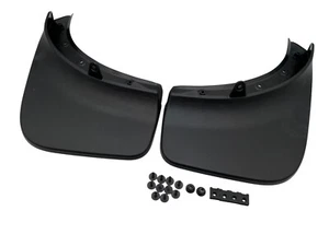 Faldones Originales VW Touareg 2 7P Traseros 2 Piezas Negros Protector OEM - Picture 1 of 14