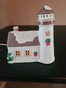 1988 Cape Shore Light House Christmas Village House - Picture 1 of 3