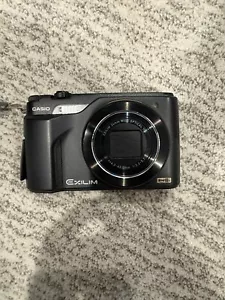Casio Exilim EX-FH100 10.1MP Digital Camera Black W Battery Charger TESTED WORKS - Picture 1 of 3