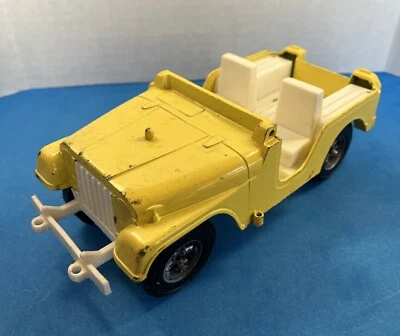 Винтажный 1960-х HUBLEY Jeep желтый и белый #1710 - Изображение 1 из 4