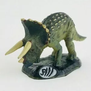 JURASSIC PARK III TRICERATOPS Mini Figure KAIYODO 2001 JAPAN 3 World - Picture 1 of 7