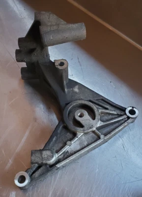 Soporte alternador Cadillac SRX 2004 2005 2006 3,6 L V6 12577183 usado fabricante original Foto 1 de 4