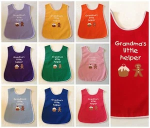 NEW BOYS GIRLS AGE 1-5 YEARS POLY/COTTON 'GRANDMA'S LITTLE HELPER' APRON TABARD - Picture 1 of 12