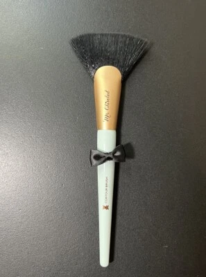 Too Faced Mr. Chiseled Contouring Face Fan Brush - Image 1 of 4