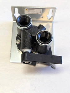 Everpure  EV315237 Filter Head, Single - Picture 1 of 7