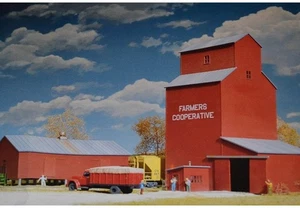 Walthers Cornerstone N Scale Building/Structure Kit Farmers Co-op Grain Elevator - Picture 1 of 1
