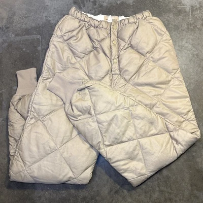 Pantalones Eddie Bauer de Colección Años 60 Caqui Acolchados EE. UU. Aislados Snow Puffer Pequeños Foto 1 de 4