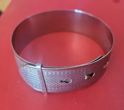 Vintage 1920s Art Deco Belt Bangle Silver Tone Bracelet Adjustable 15.5cm-19.5cm - Image 1 of 4